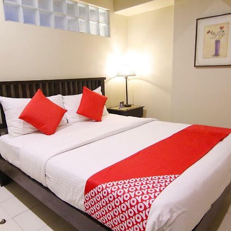 Oyo 103 Artina Suites Hotel San Pedro Makati Eksteriør billede