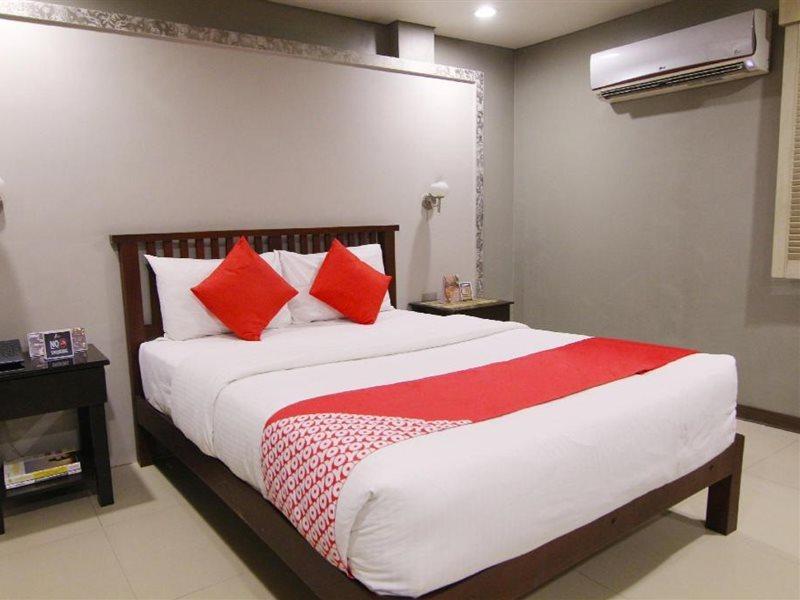 Oyo 103 Artina Suites Hotel San Pedro Makati Eksteriør billede