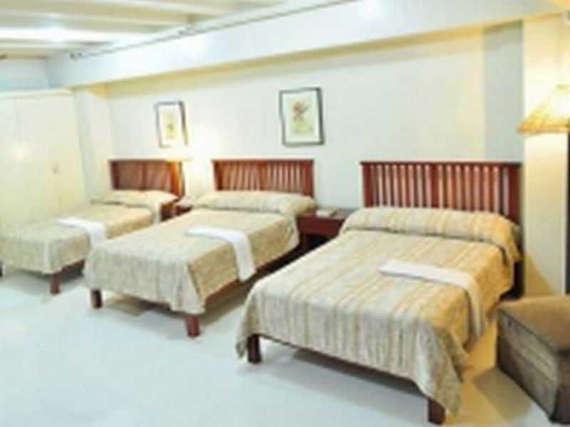 Oyo 103 Artina Suites Hotel San Pedro Makati Eksteriør billede