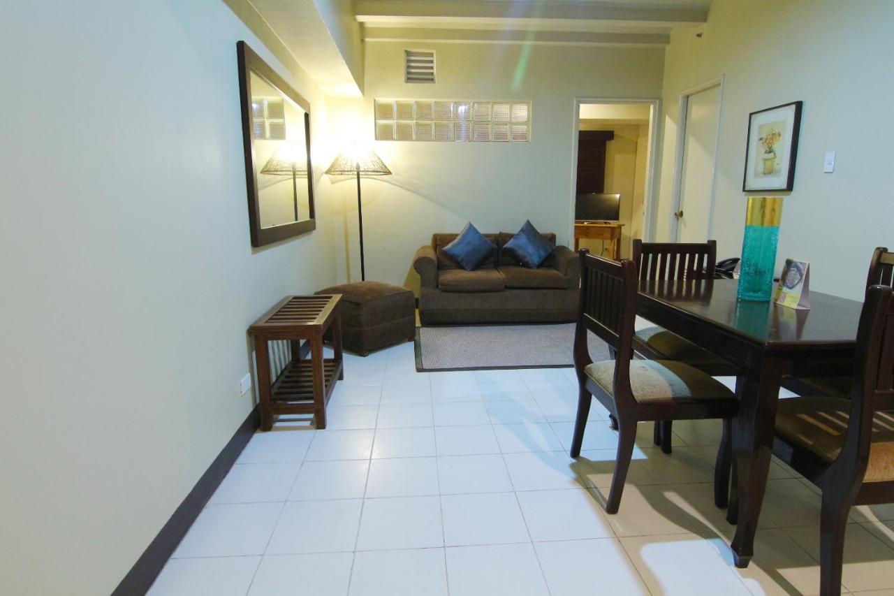 Oyo 103 Artina Suites Hotel San Pedro Makati Eksteriør billede