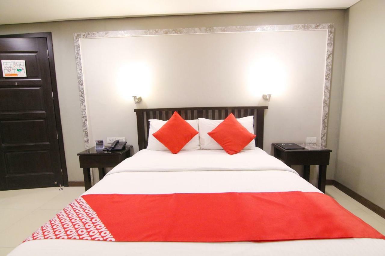 Oyo 103 Artina Suites Hotel San Pedro Makati Eksteriør billede