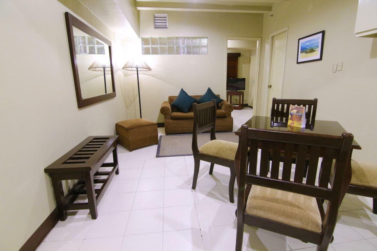 Oyo 103 Artina Suites Hotel San Pedro Makati Eksteriør billede