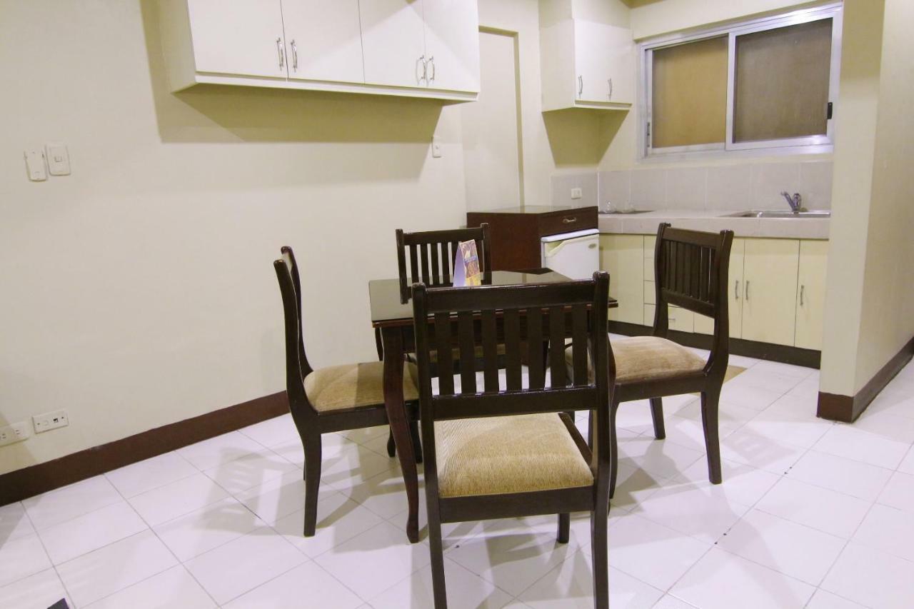 Oyo 103 Artina Suites Hotel San Pedro Makati Eksteriør billede