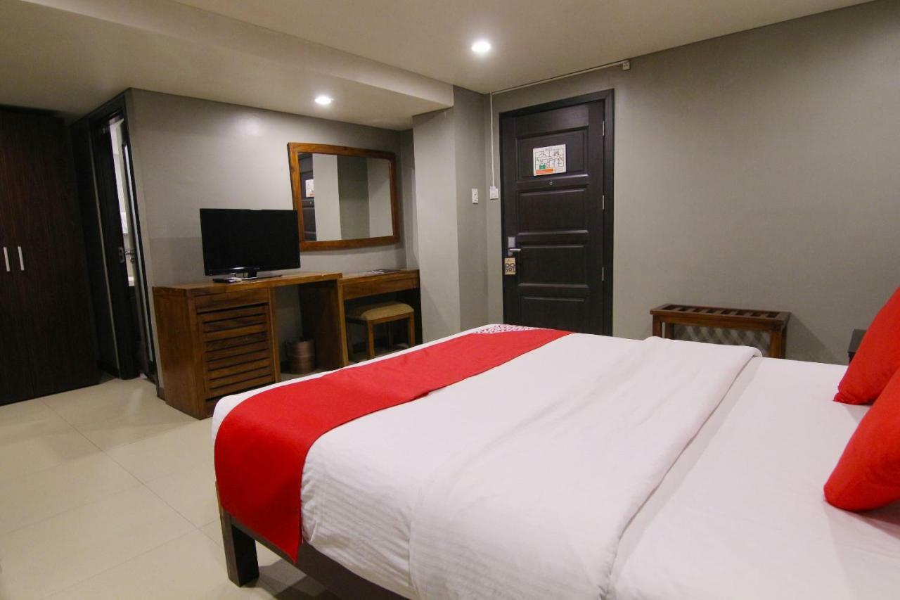 Oyo 103 Artina Suites Hotel San Pedro Makati Eksteriør billede