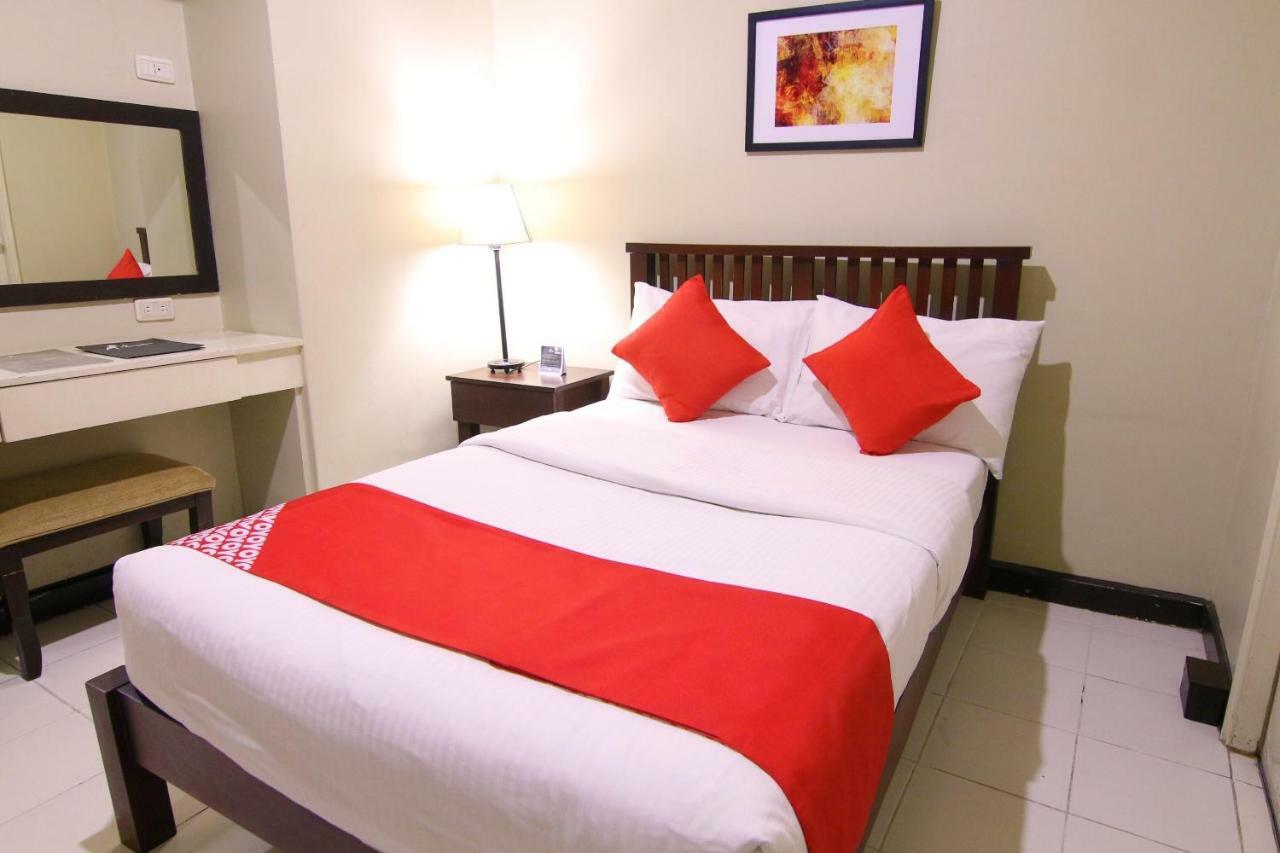 Oyo 103 Artina Suites Hotel San Pedro Makati Eksteriør billede